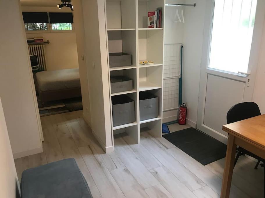 Appartement Cosy, Independant Avec Jardin 뫼동 외부 사진